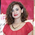 Ayushita Tampil Cantik di Acara Silkygirl
