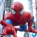Balon Karakter Spiderman Hiasi Festival Thanksgiving 2015