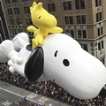 Snoopy dan Woodstock Ramaikan Festival Thanksgiving 2015