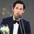 Siwan ZE:A Raih Piala Excellence Award for Acting in a Medium Length Drama (Male)
