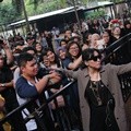 Isyana Sarasvati Hibur Penonton Monkey Lada Festival