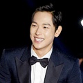Siwan ZE:A di Red Carpet APAN Star Awards