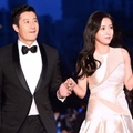 Lee Hoon dan Soyeon T-Ara di Red Carpet APAN Star Awards