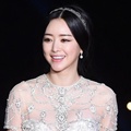Hong Soo Ah di Red Carpet APAN Star Awards