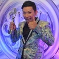 Gading Marten Raih Piala 'Presenter Paling Ngetop' SCTV Awards 2015