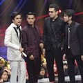 Rizky Nazar, Ricky Harun, Kevin Julio dan Aliando di Panggung SCTV Awards 2015