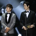 Son Ho Joon dan Yoo Yeon Seok di MAMA 2015