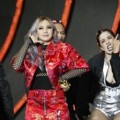 CL Saat Tampil Nyanyikan Lagu 'Hello B**ches'