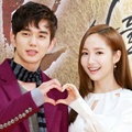 Yoo Seung Ho dan Park Min Young di Jumpa Pers Drama 'Remember'