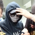 Puty Revita Saat Keluar dari Panti Sosial Karya Wanita Mulya Jaya, Pasar Rebo, Jakarta Timur