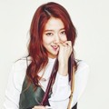 Park Shin Hye di Pemotretan Bruno Magli S/S 2016