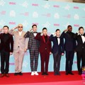Member Acara 'Real Man' di Red Carpet MBC Entertainment Awards 2015