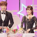 Kim So Yeon dan Kwak Si Yang di MBC Entertainment Awards 2015