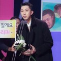 Untouchable Sleepy Raih Piala Male Rookie Variety