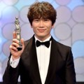 Ji Sung Raih Piala Daesang