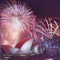 Meriahnya Perayaan Tahun Baru 2016 di Opera House Sydney, Australia