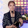 BoA Raih Piala Best Album