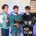 SHINee Raih Piala Bonsang