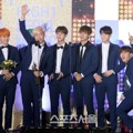 Bangtan Boys Raih Piala Bonsang