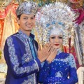 Fedi Nuril dan Vanny Widyastati Pamer Cincin Pernikahan