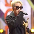 Zion. T Raih Piala Bonsang