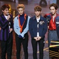 SHINee Raih Penghargaan Bonsang dan Popularity Awards