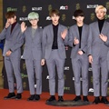 Bangtan Boys di Red Carpet Golden Disc Awards 2016