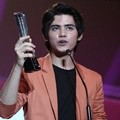 Aliando Sabet Penghargaan 'Selebriti Pria Paling Fashionable'