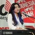 Isyana Sarasvati Kunjungi Komnas Perlindungan Anak