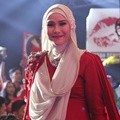 Zaskia Adya Mecca Raih Penghargaan 'Selebriti Berhijab Paling Fashionable'