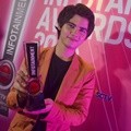 Aliando Hadir di Infotainment Awards 2016