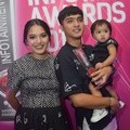 Herfiza Novianti dan Ricky Harun di Infotainment Awards 2016