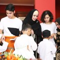 Maia Estianty Bagikan Santunan Pada Anak-anak Panti Asuhan