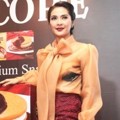 Maudy Koesnaedi di Acara Peluncuran Lotte Choco Pie