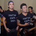 Billy Syahputra dan Posan Tobing Rilis Single 'Pantun Cinta 100 Persen'
