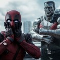 Tingkah Kocak Deadpool di Tengah Pertempuran