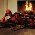 Deadpool Bersantai Sejenak di Depan Perapian