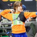 Yuju G-Friend di Lomba Panahan 'Idol Star Athletics Championships 2016'