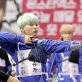Suga Bangtan Boys di Lomba Panahan 'Idol Star Athletics Championships 2016'