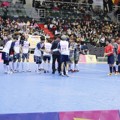 Para Pemain Bersalaman Usai Pertandingan Futsal 'Idol Star Athletics Championships 2016'
