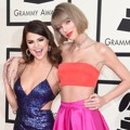 Selena Gomez dan Taylor Swift di Red Carpet Grammy Awards 2016