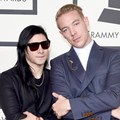 Skrillex dan Diplo di Red Carpet Grammy Awards 2016