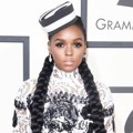 Janelle Monae di Red Carpet Grammy Awards 2016