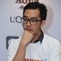 Dennis Adhiswara Hadiri Konferensi Pers 'Ada Apa dengan Cinta 2'