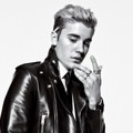 Justin Bieber Keren Pakai Jaket Kulit