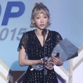 Tae Yeon Raih Piala Artist of the Year - Oktober