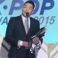 PSY Raih Piala Artist of the Year - Desember PSY Raih Piala Artist of the Year - Desember