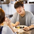 Kang Ha Neul Sebagai Lee Soo Ho di Film 'Happy Facebook'