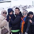 Rafathar Disarankan Dokter Pakai Baju Berlapis-lapis