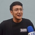 Dimas Anggara Ditemui Usai Mengisi Program 'Rumpi'